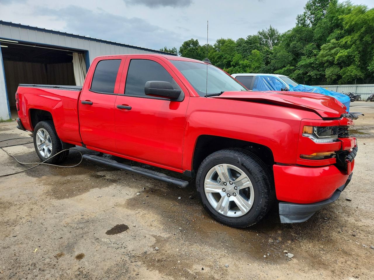 Chevrolet Silverado C1500 Custom