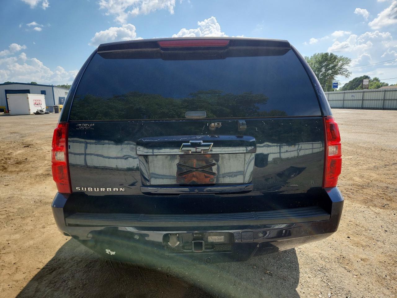 Chevrolet Suburban C1500 Ls