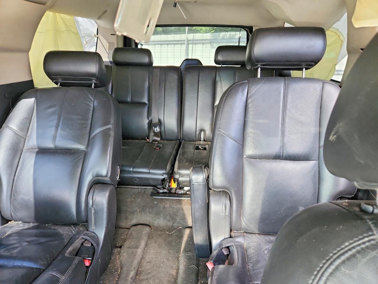 Chevrolet Suburban C1500 Ls