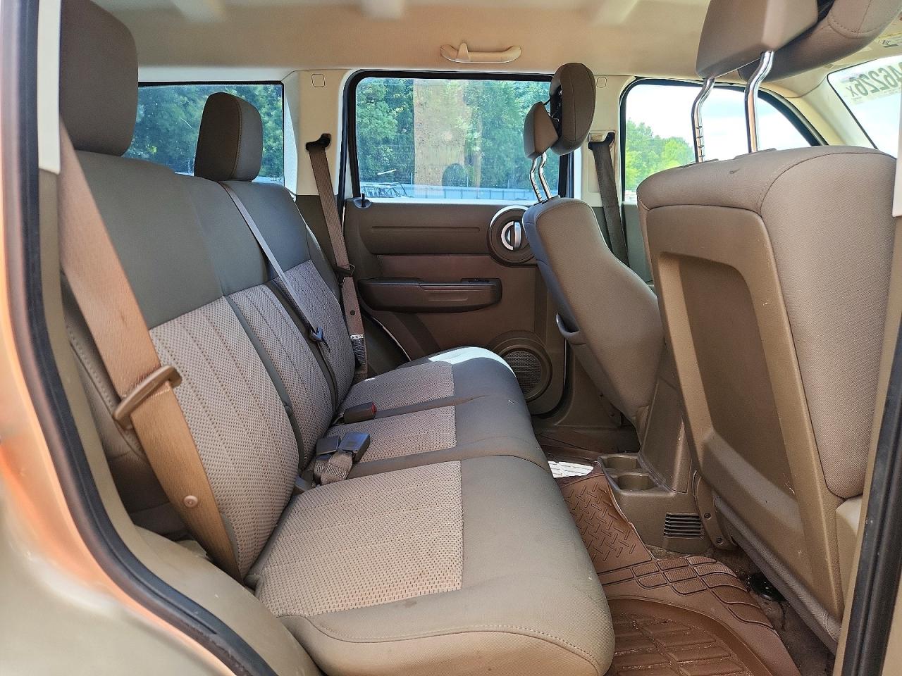 Dodge Nitro Se