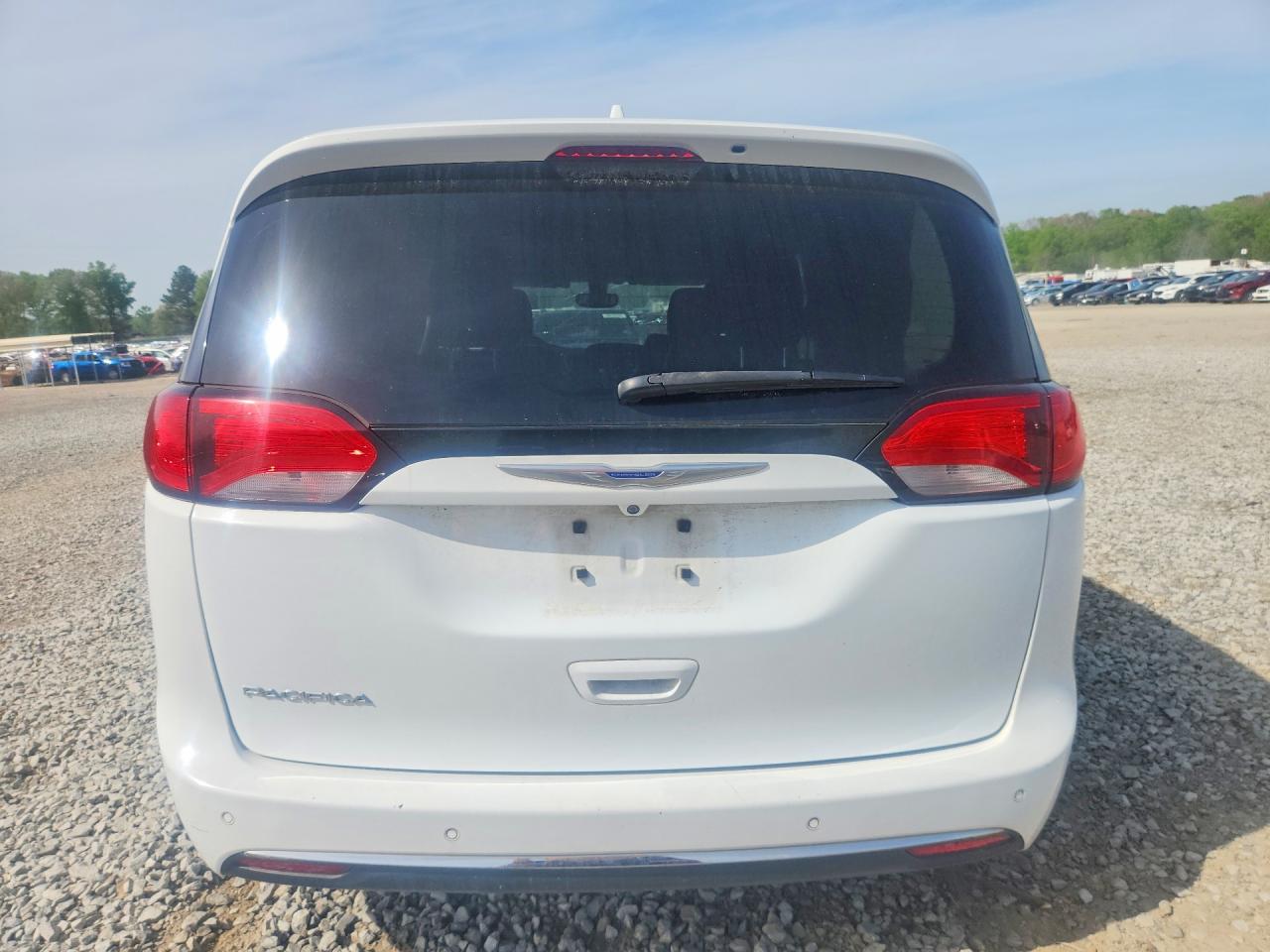 Chrysler Pacifica Touring L