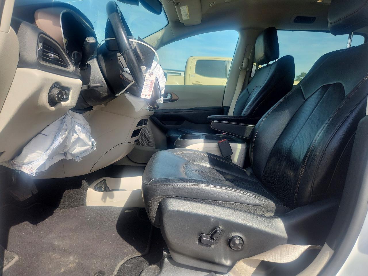 Chrysler Pacifica Touring L