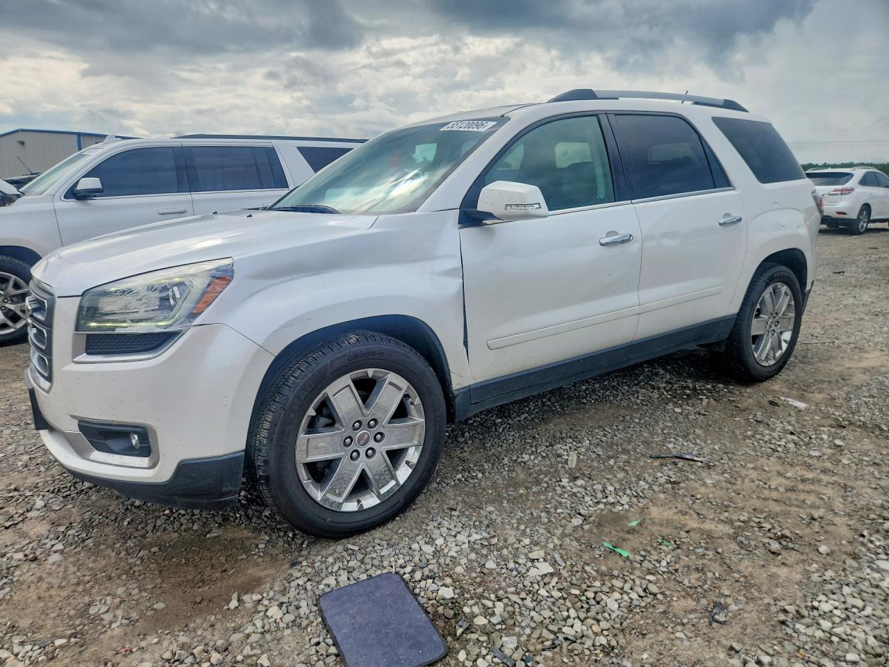 Salvage GMC Acadia Image