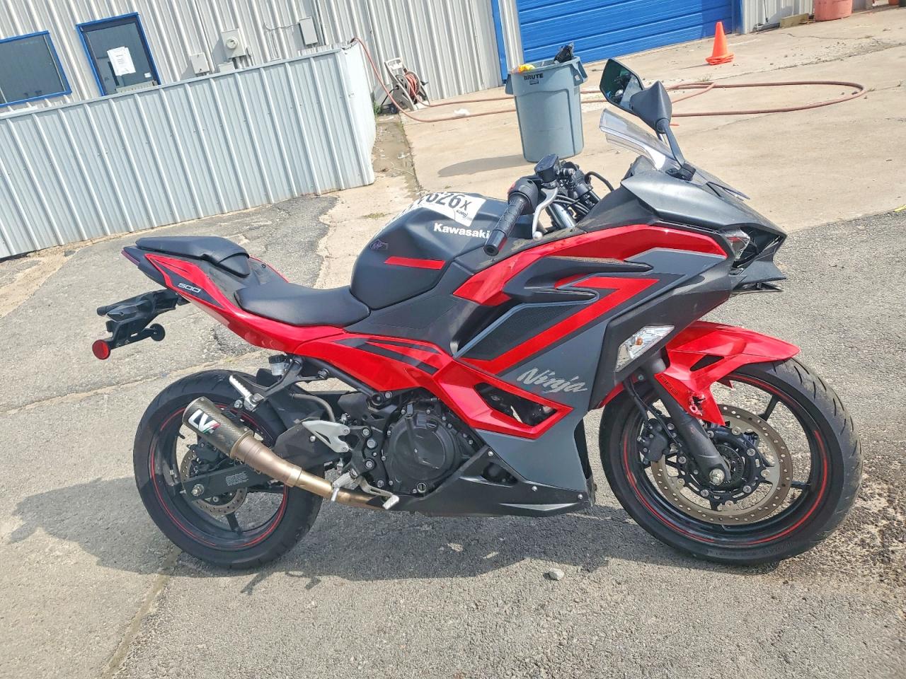 Salvage Kawasaki Ninja 500 Image
