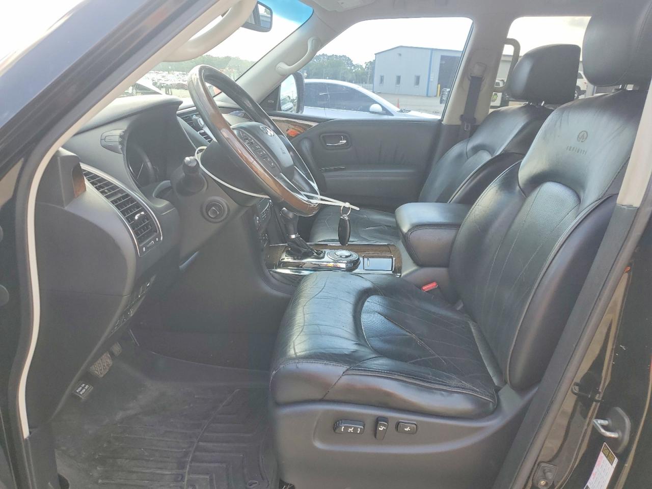 INFINITI Qx Base