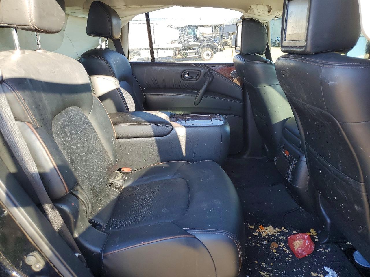 Nissan Armada Platinum