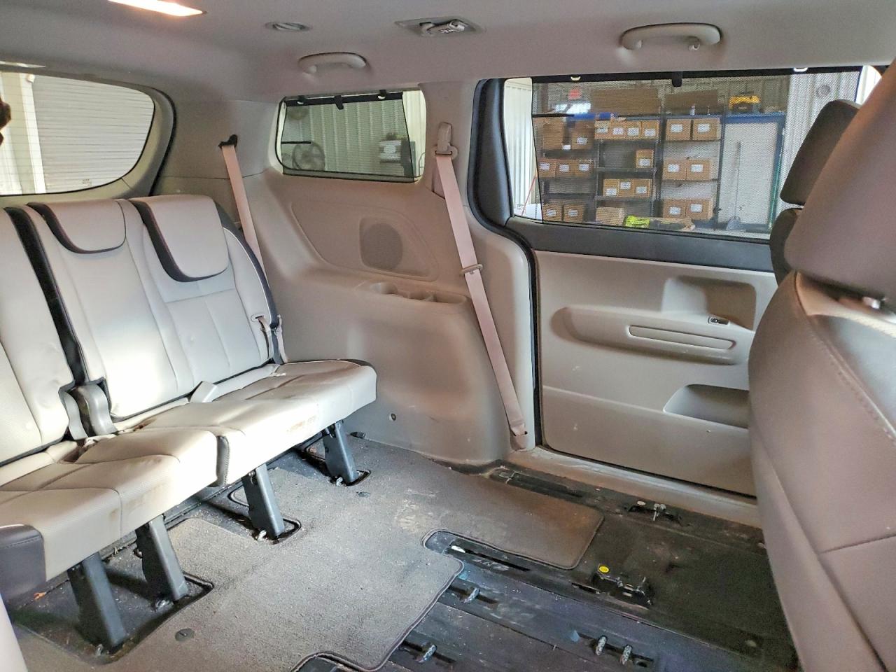 Kia Sedona Lx