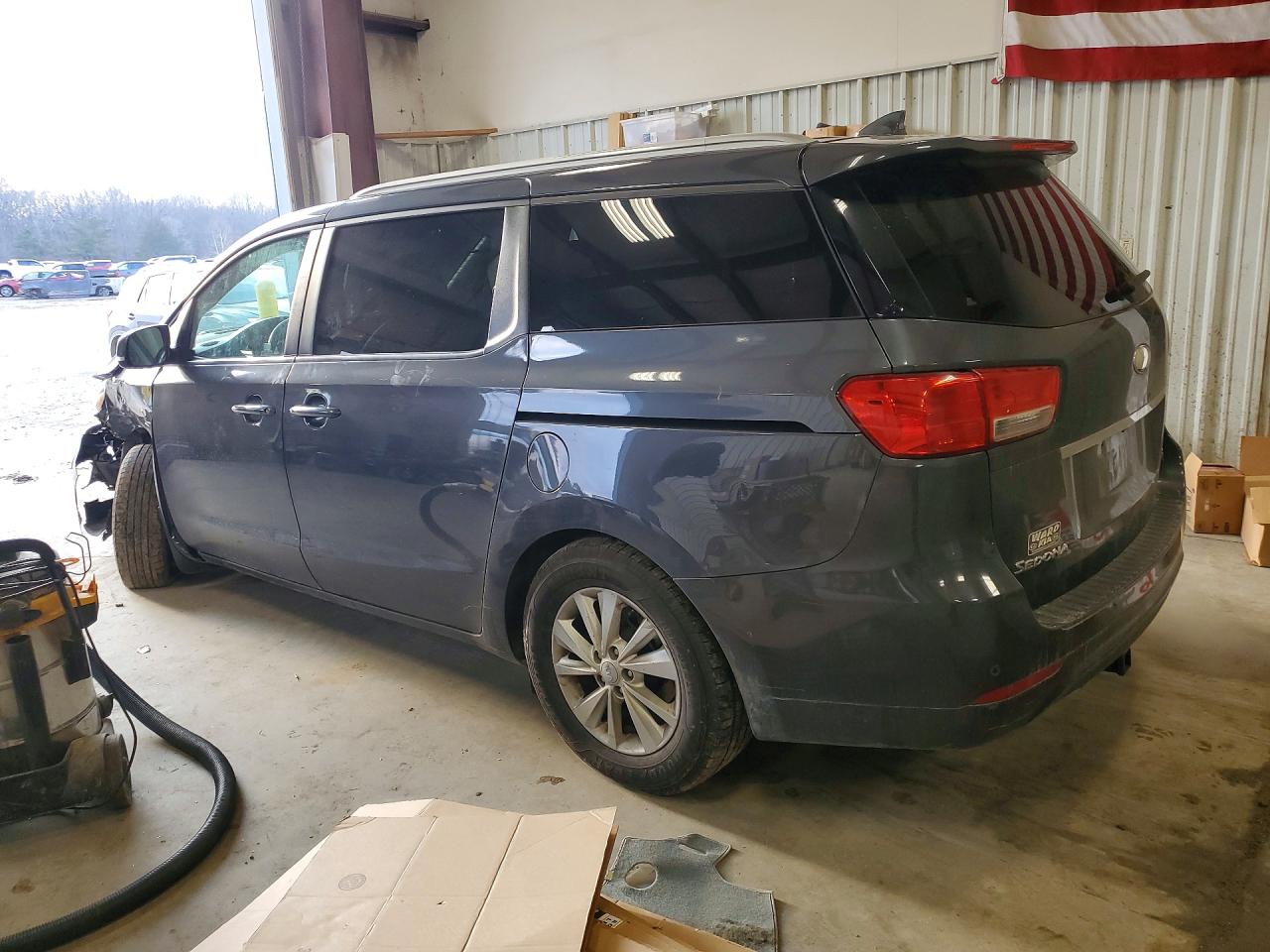 Kia Sedona Lx