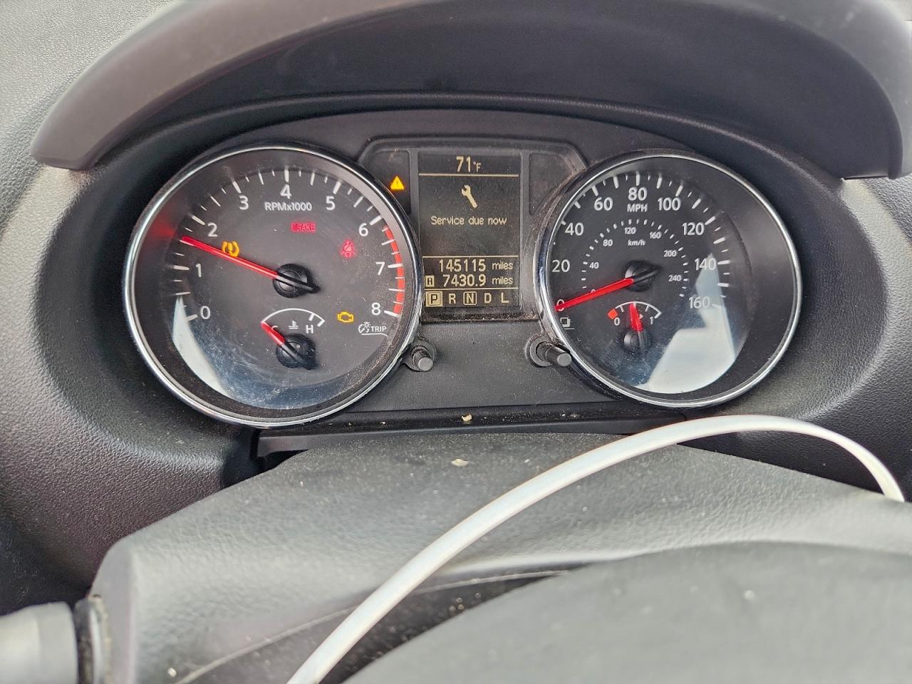 Nissan Rogue S
