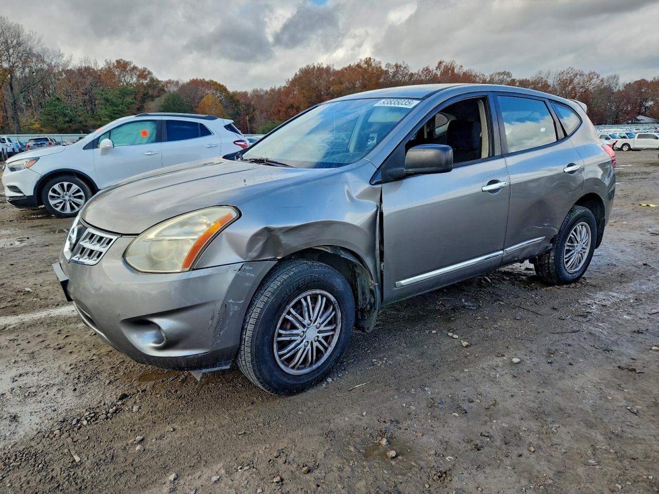 Salvage Nissan Rogue Image
