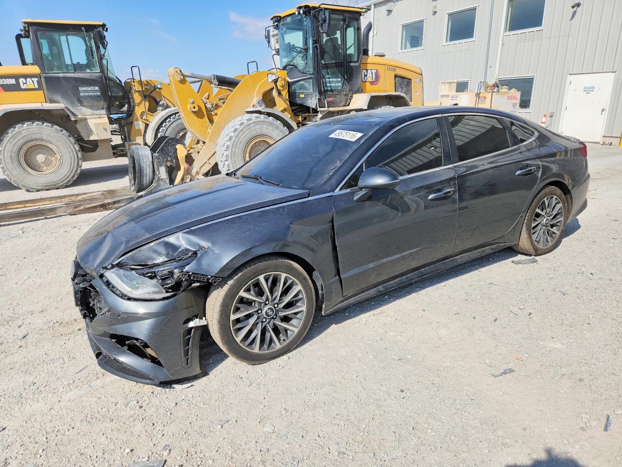 Salvage Hyundai SONATA Image