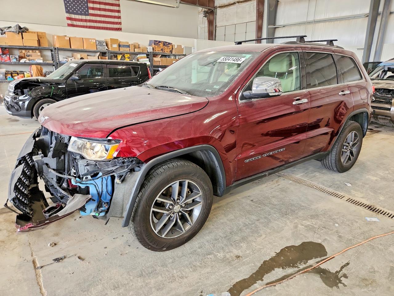 Salvage Jeep Cherokee Image