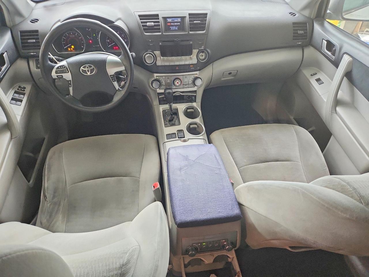 Toyota Highlander Base