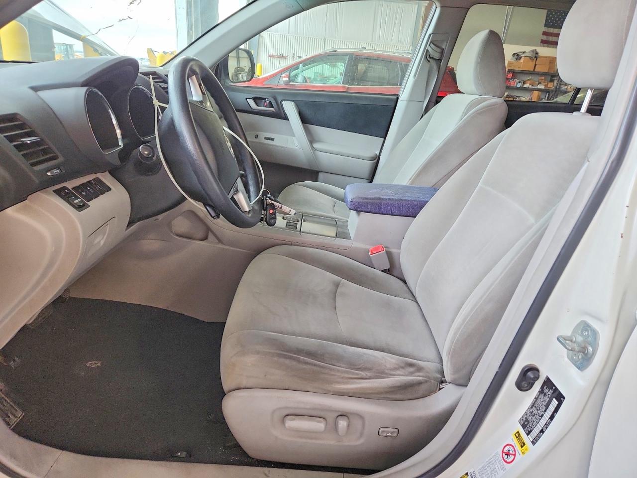 Toyota Highlander Base