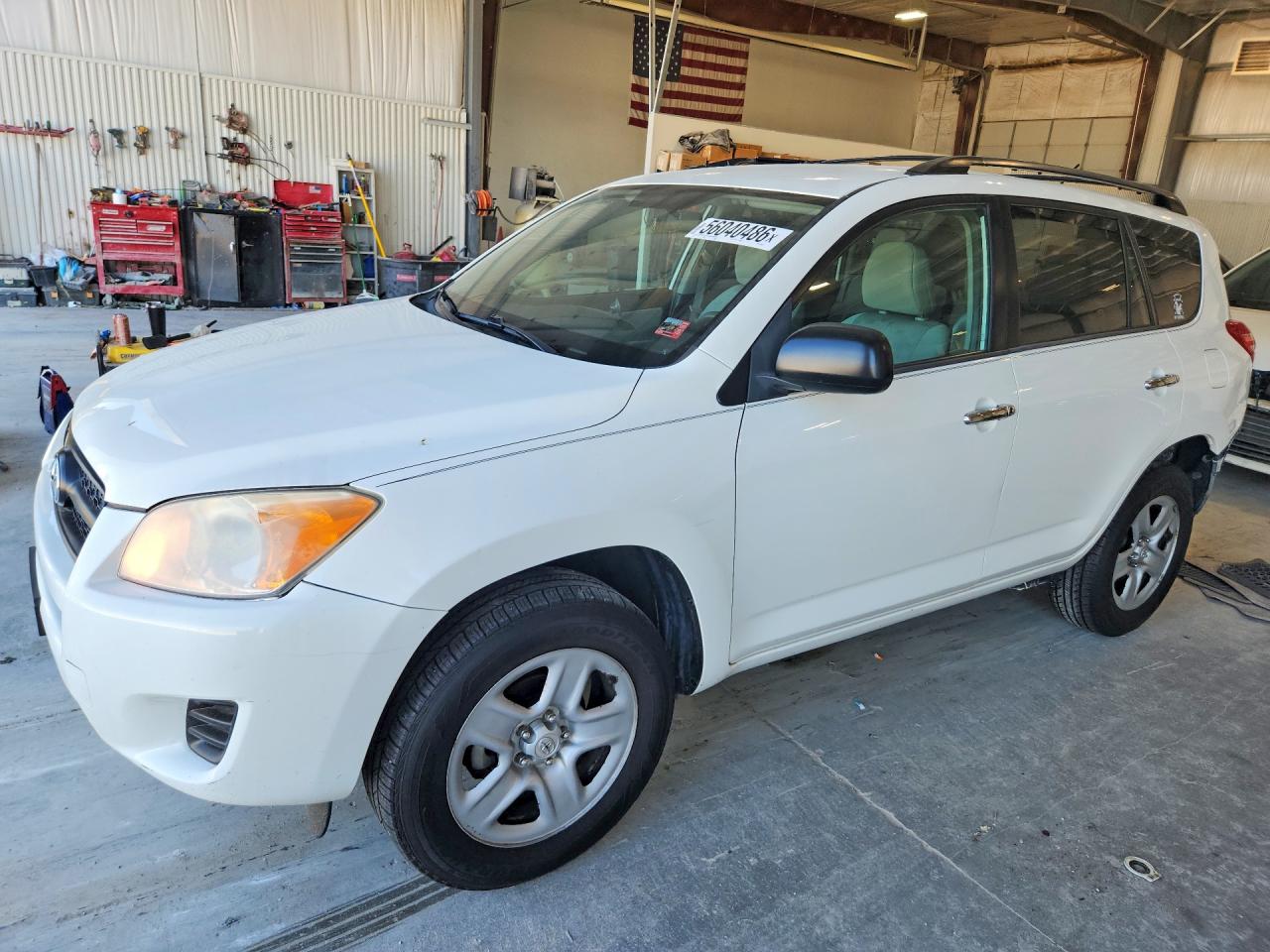 Salvage Toyota RAV4 Image
