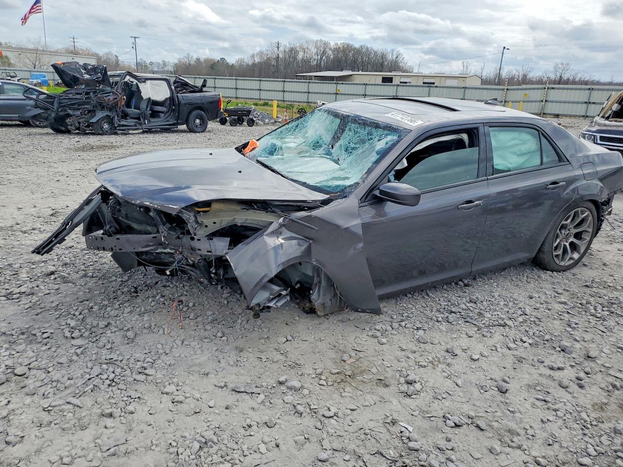 Salvage Chrysler 300 Image
