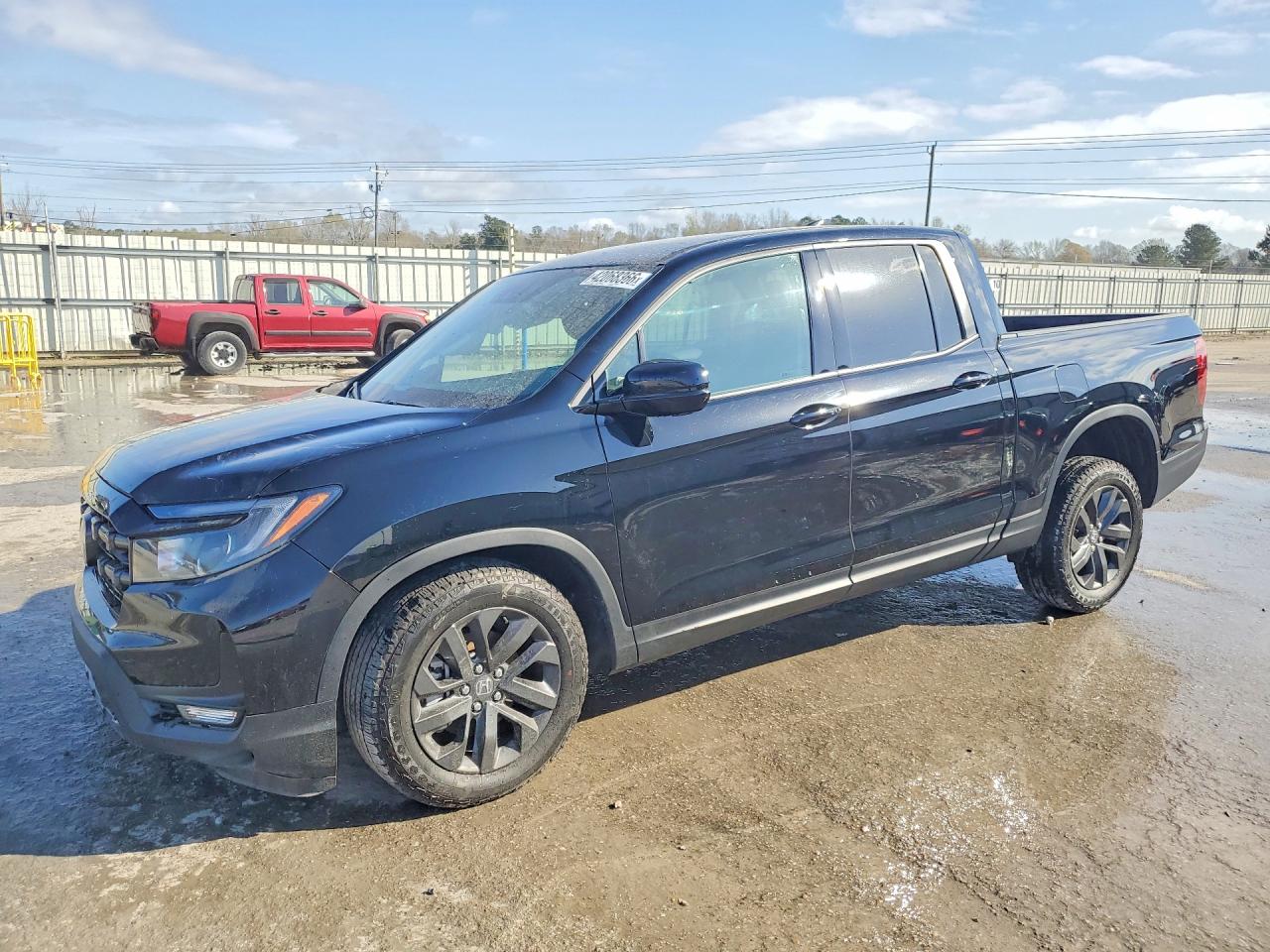 Salvage Honda Ridgeline Image
