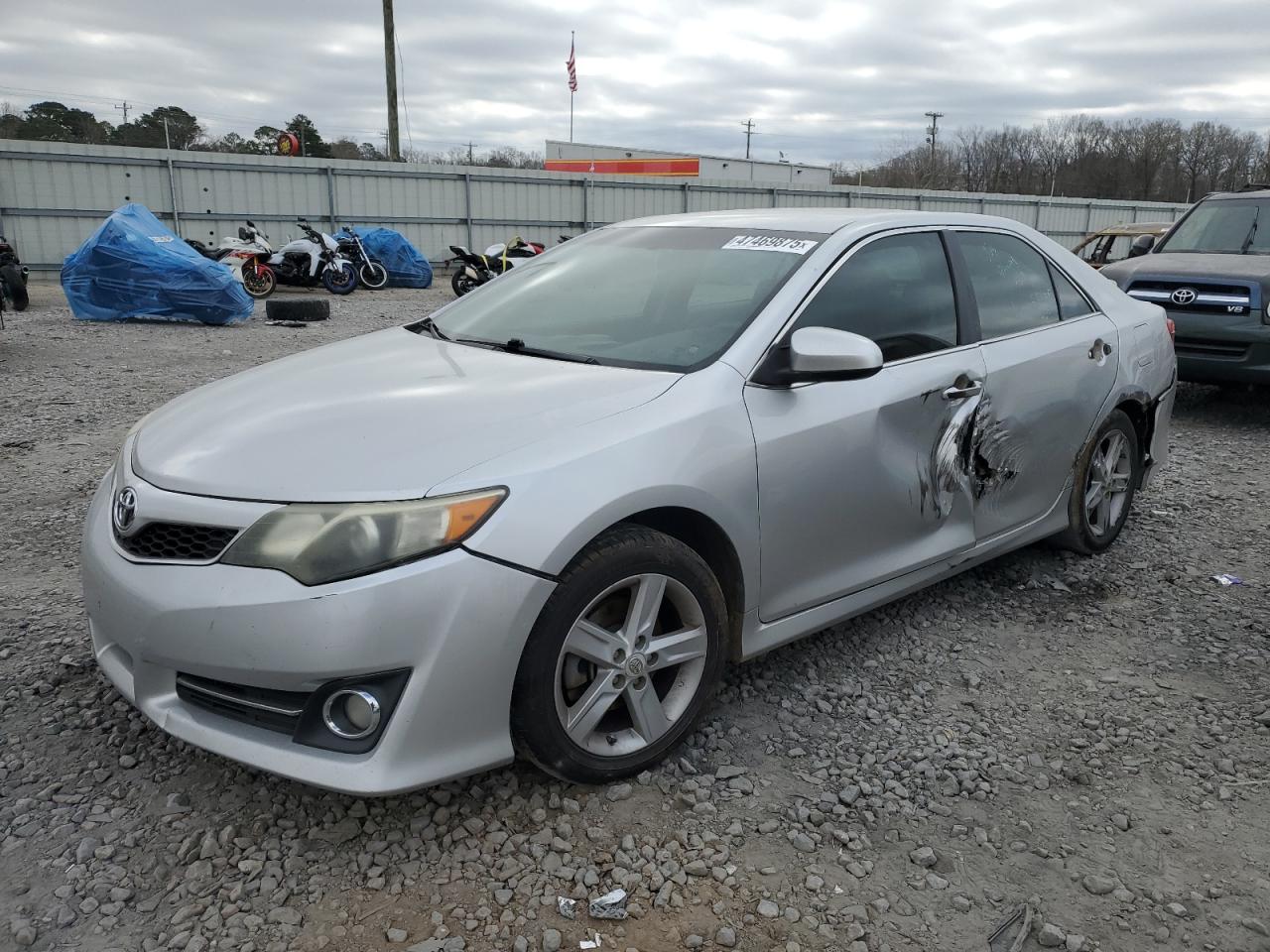 Salvage Toyota Camry Image