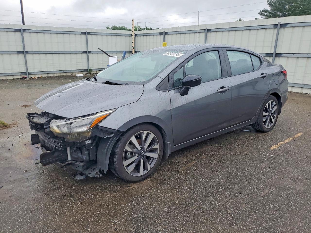 Salvage Nissan Versa Image