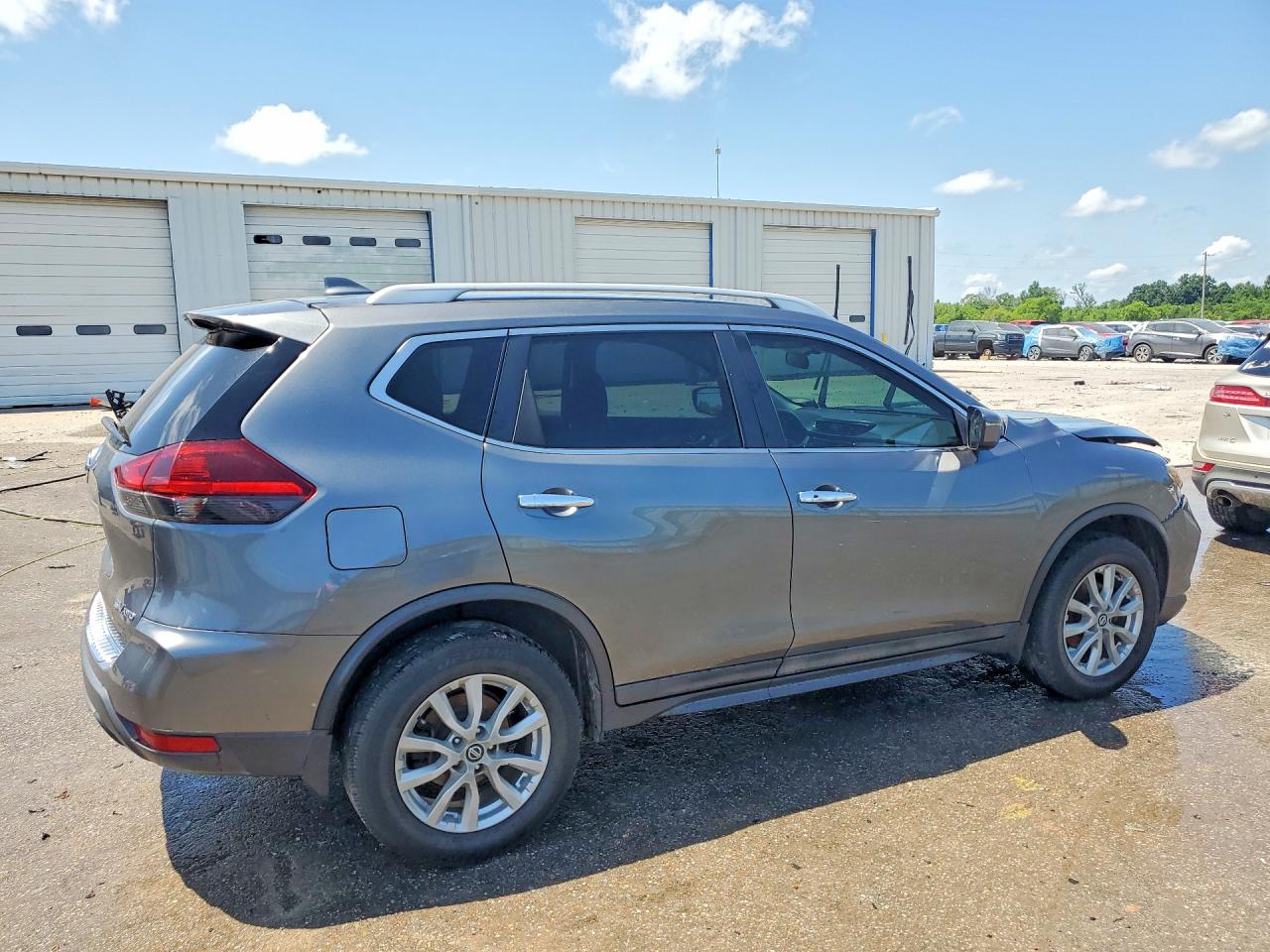 Nissan Rogue Sv