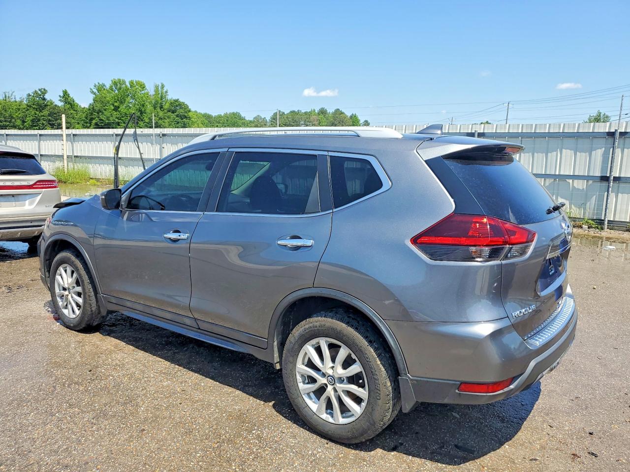 Nissan Rogue Sv