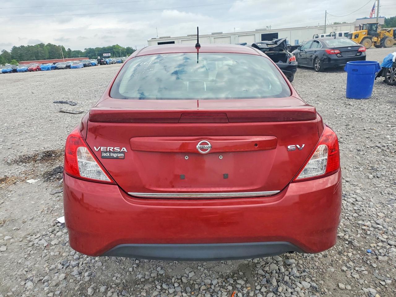 Nissan Versa 1.6 Sv