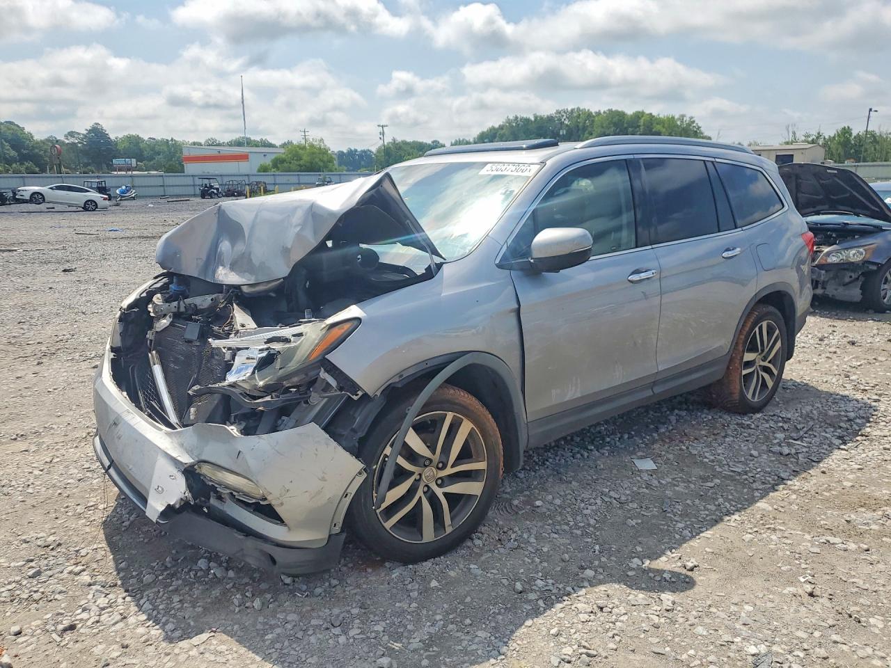 Salvage Honda Pilot Image