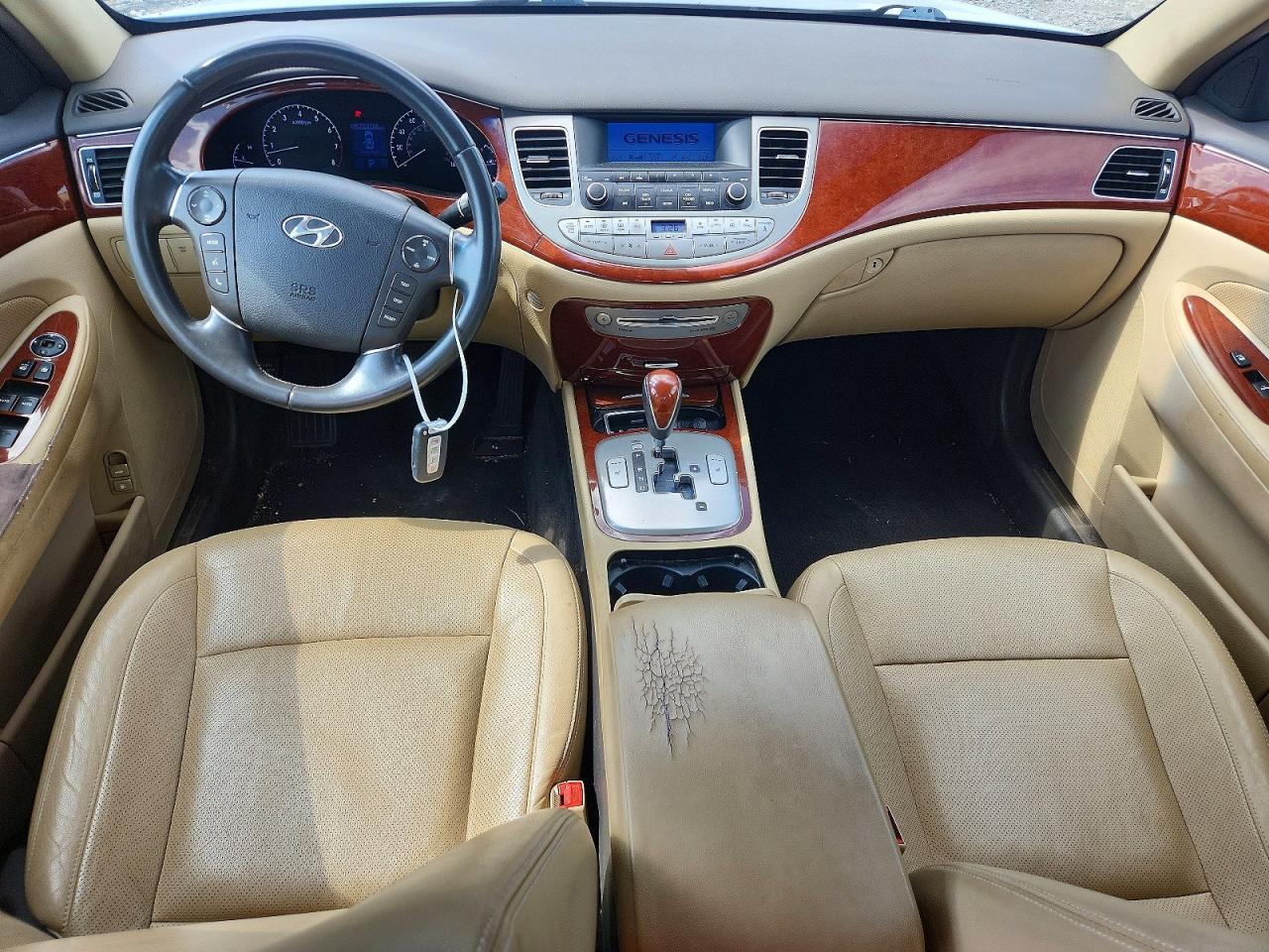 Hyundai Genesis 3.8l