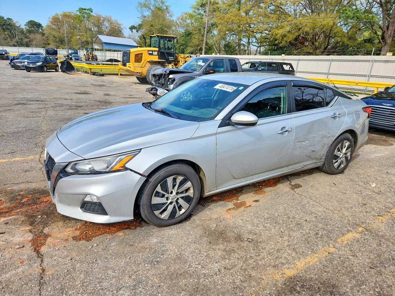 Salvage Nissan Altima Image