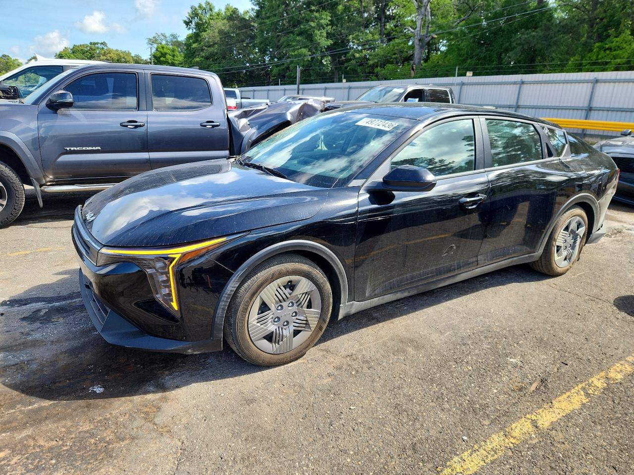 Salvage Kia K4 Image