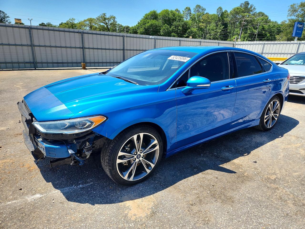 Salvage Ford Fusion Image