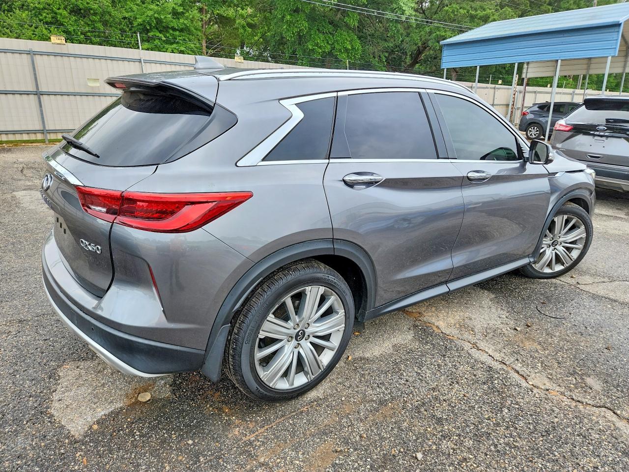 INFINITI Qx Essential