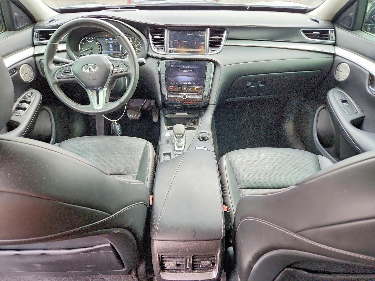 INFINITI Qx Essential