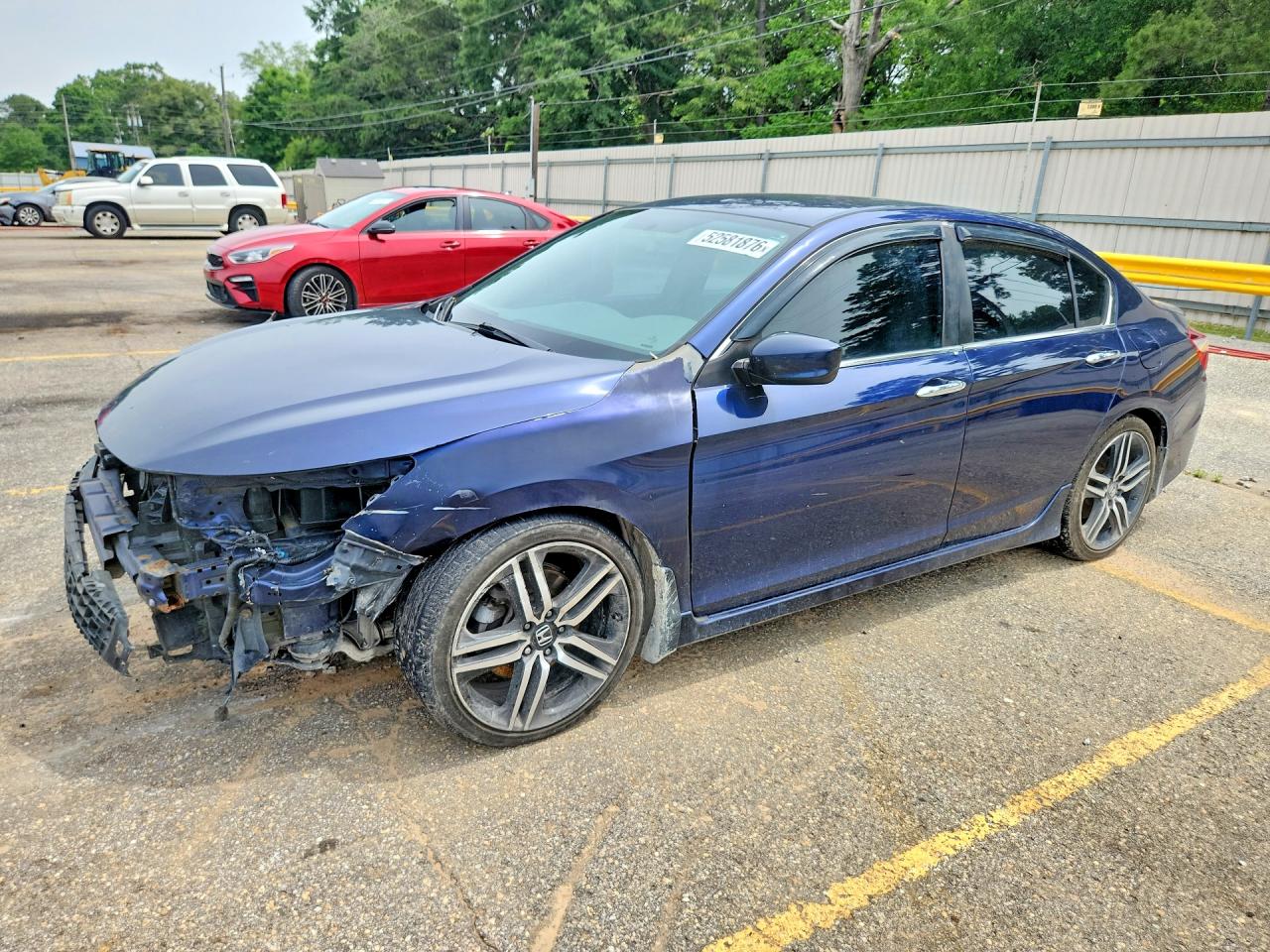 Salvage Honda Accord Image