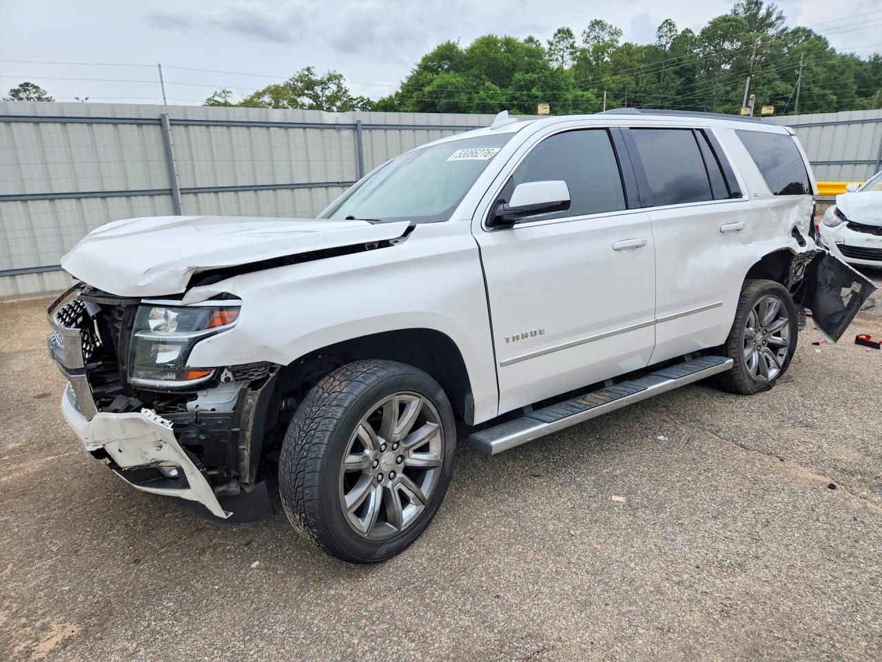 Salvage Chevrolet Tahoe Image
