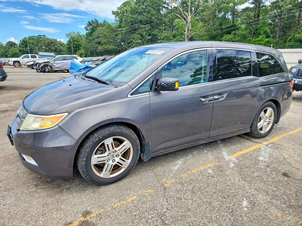 Salvage Honda Odyssey Image
