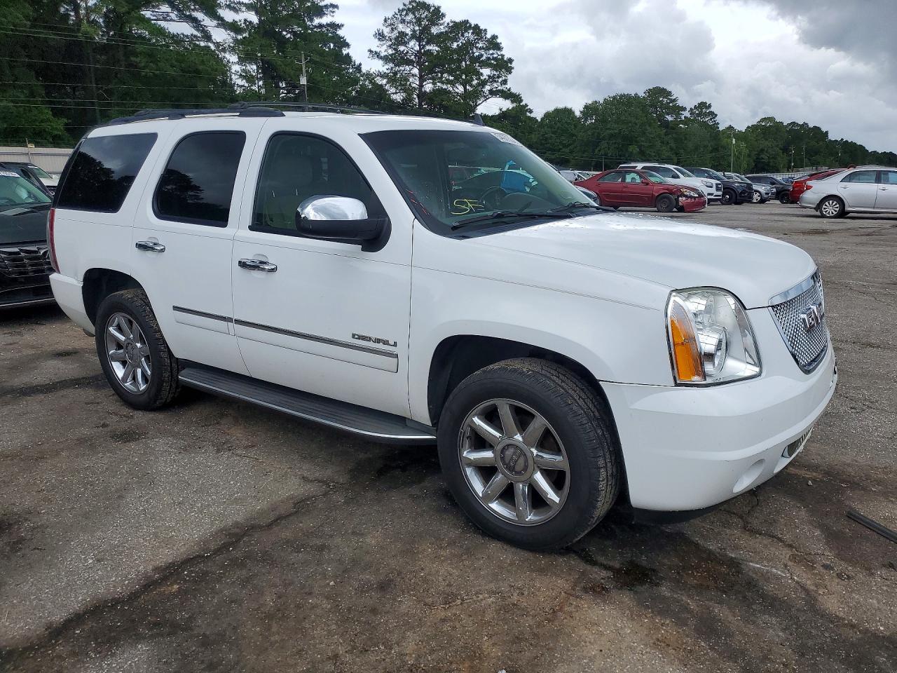 GMC Yukon Denali