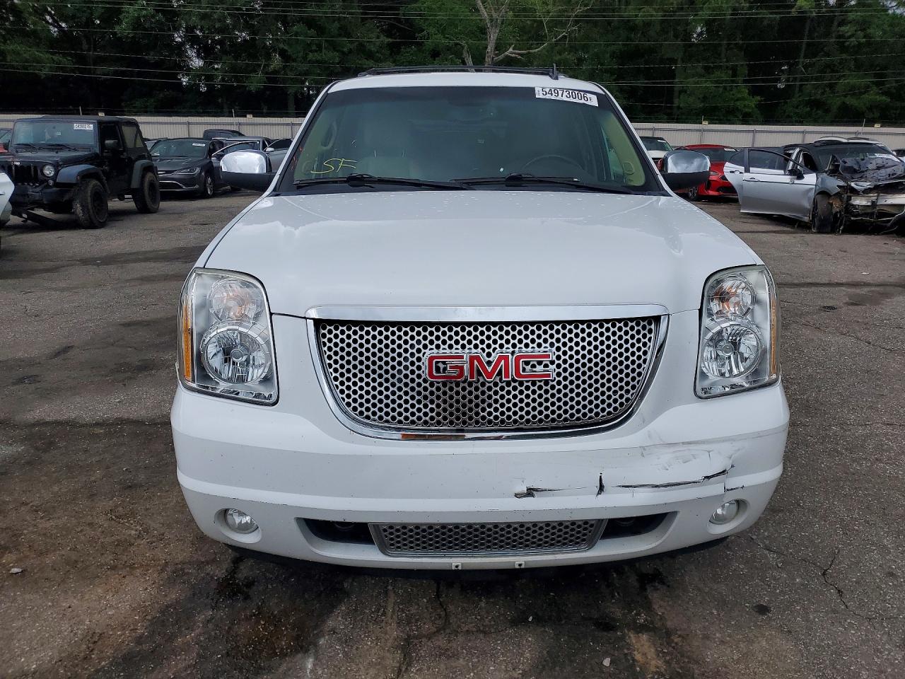 GMC Yukon Denali