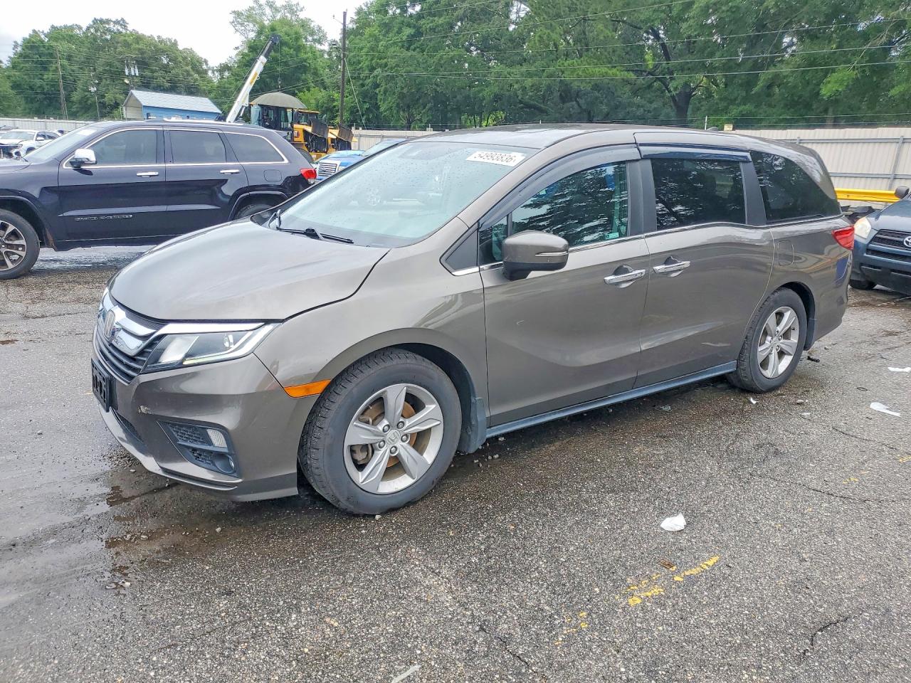 Salvage Honda Odyssey Image