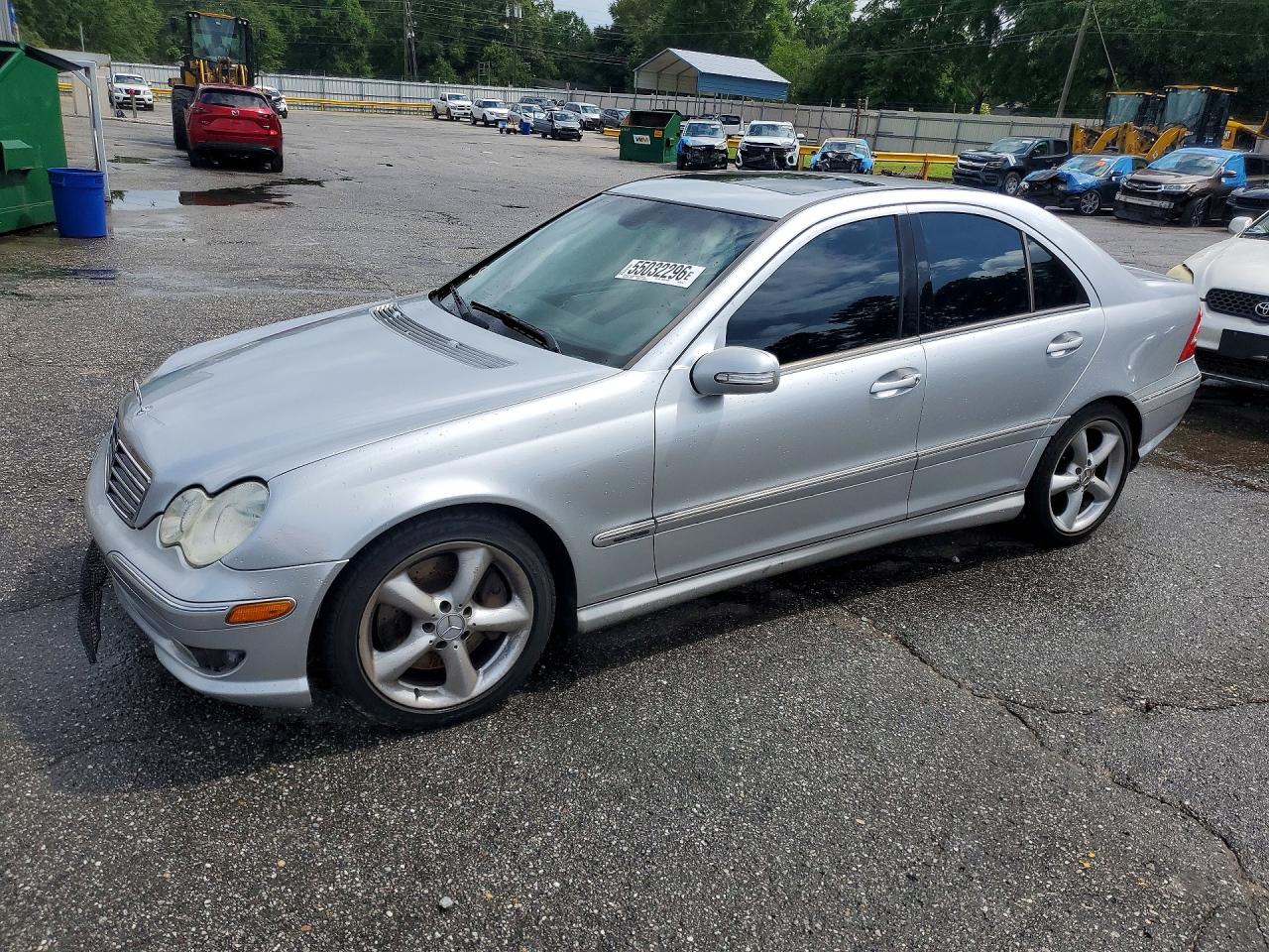 Salvage Mercedes-Benz C-Class Image