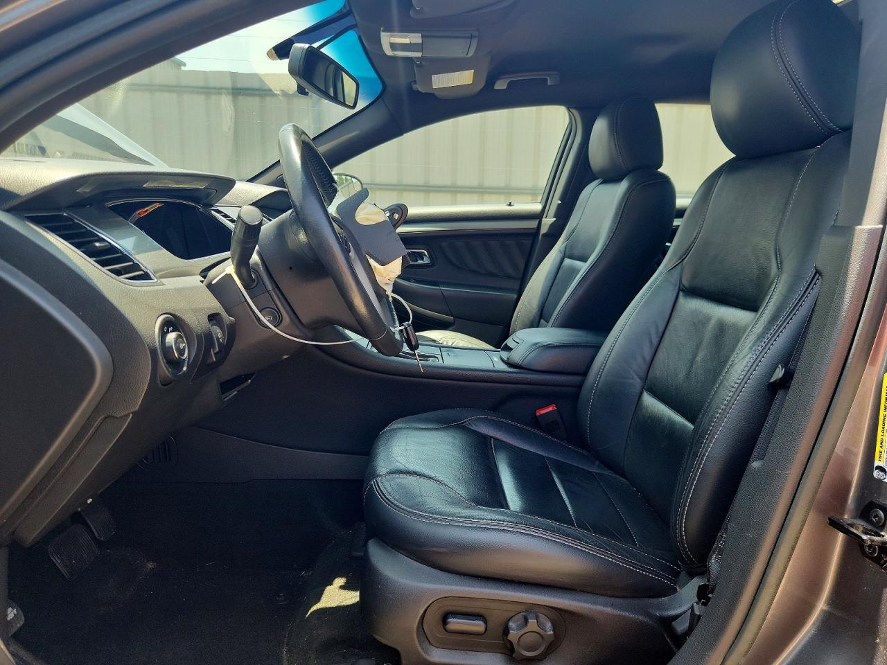 Ford Taurus Sel