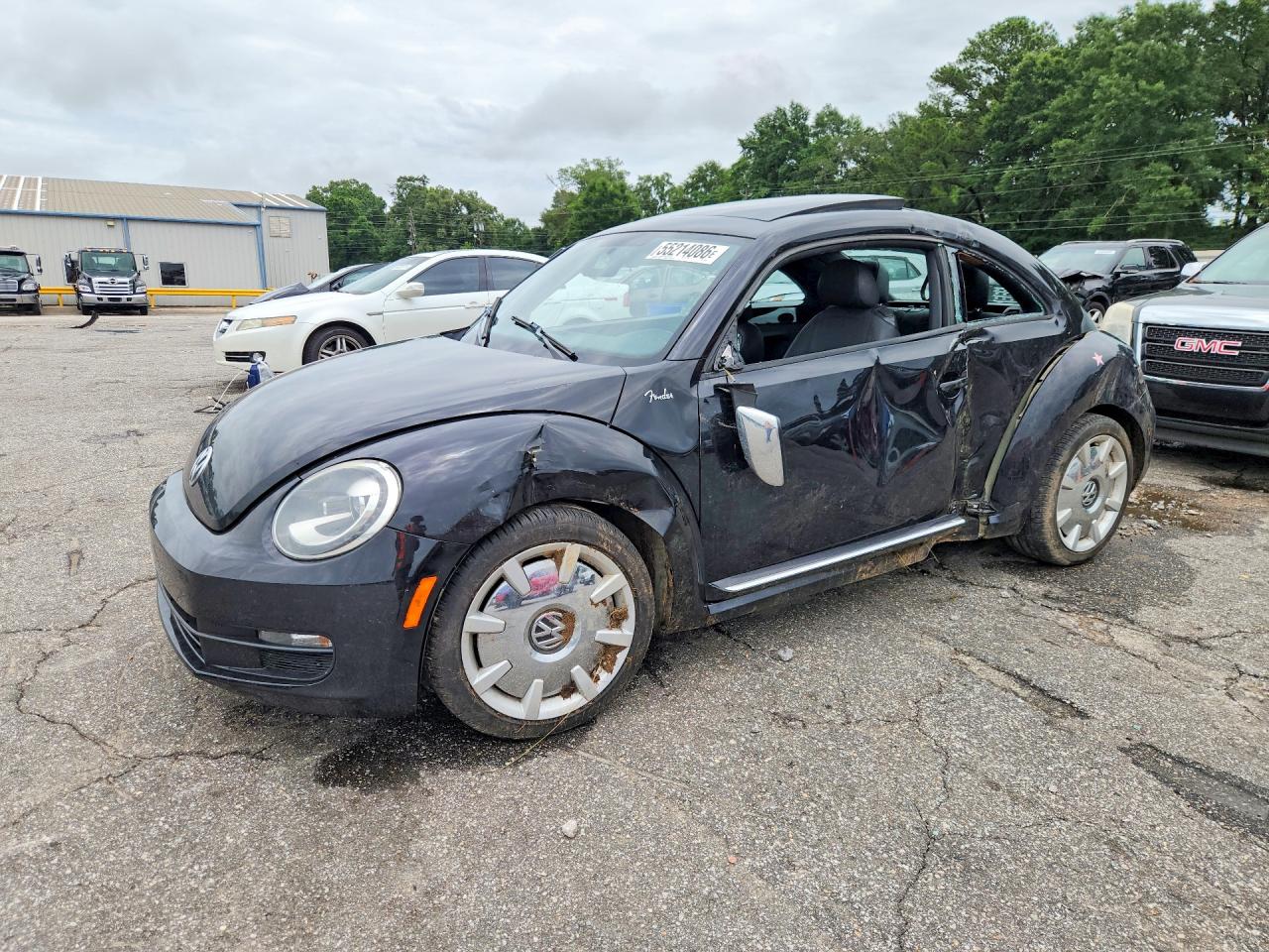 Salvage Volkswagen Beetle Image