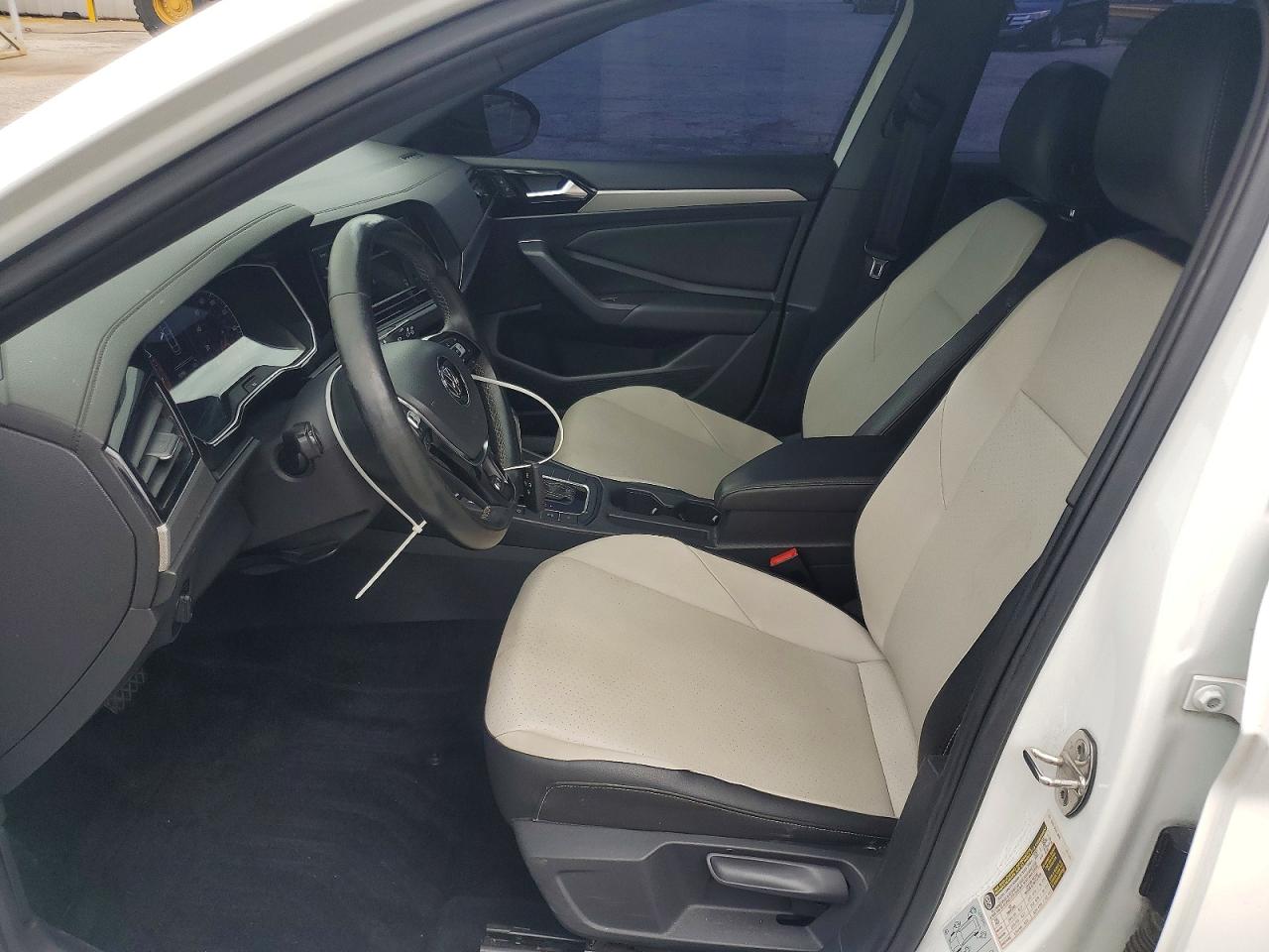 Volkswagen Jetta S
