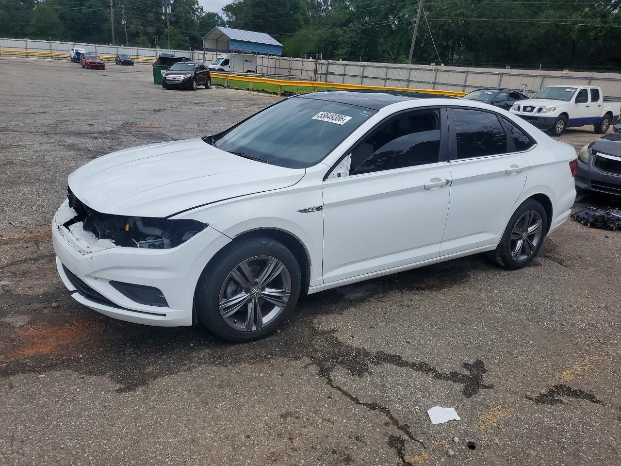 Salvage Volkswagen Jetta Image