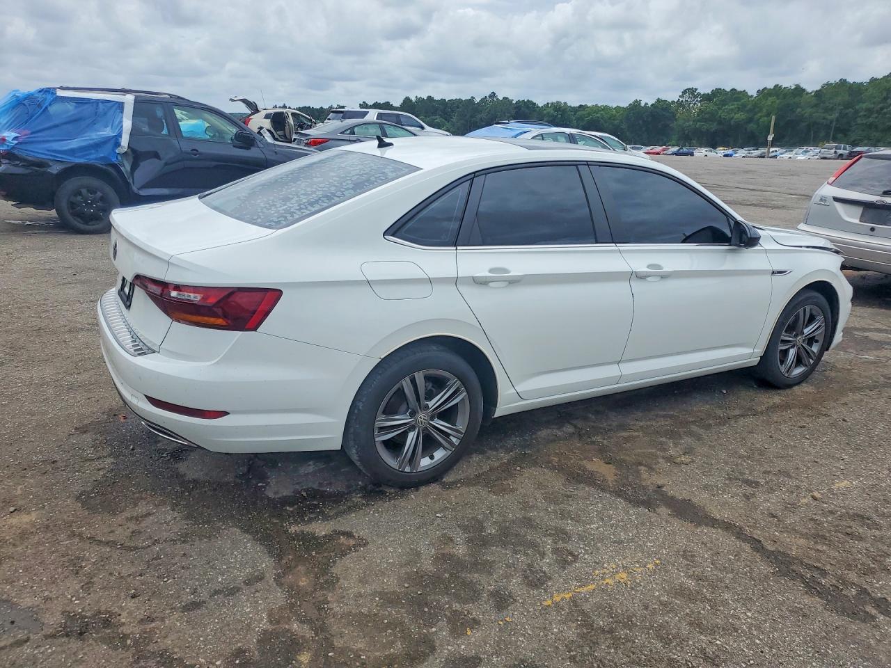 Volkswagen Jetta S