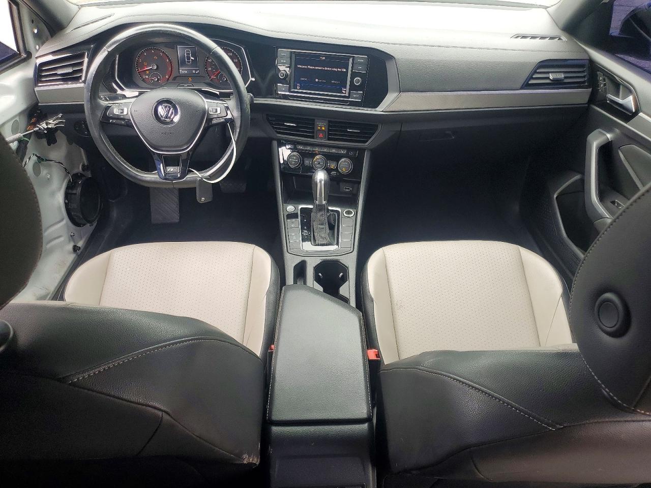 Volkswagen Jetta S