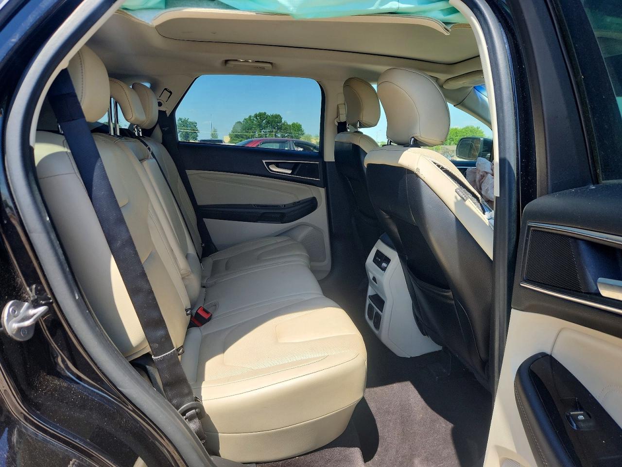 Ford Edge Titanium