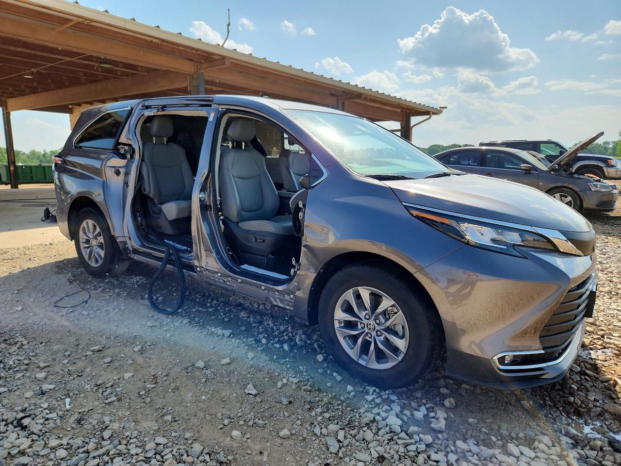 Toyota Sienna Xle