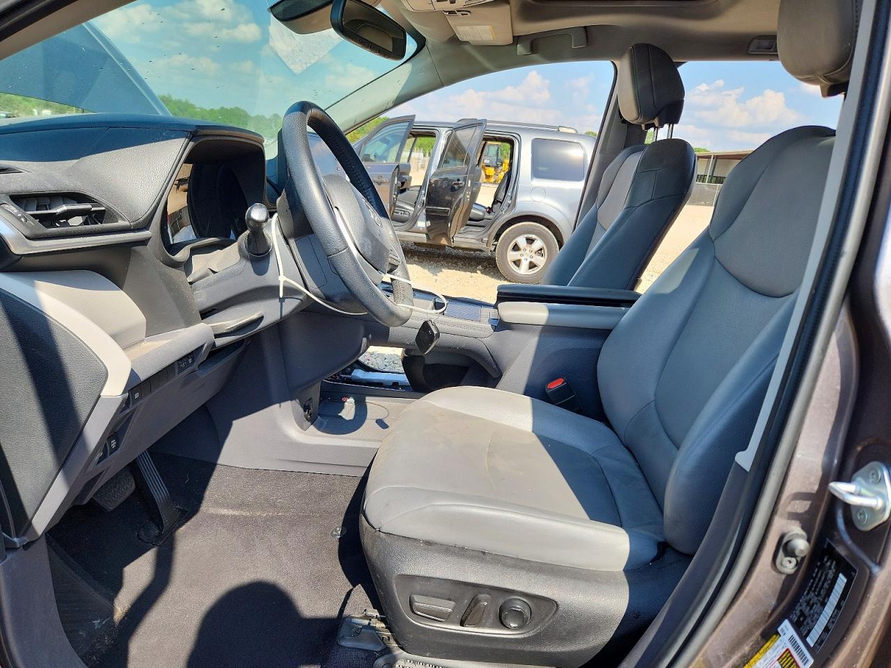 Toyota Sienna Xle