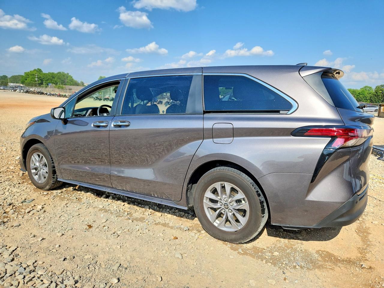Toyota Sienna Xle